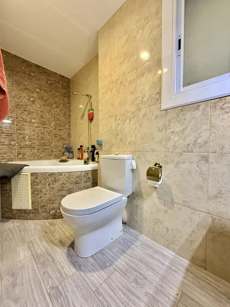 Baño de Piso en venta en Vilanova i la Geltrú con Calefacción
