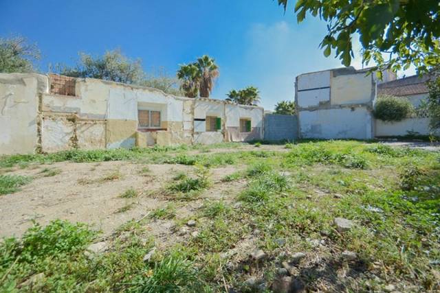 Terreno residencial en Venta en Calle CANALEJAS en Residencial Triana - Barrio Alto