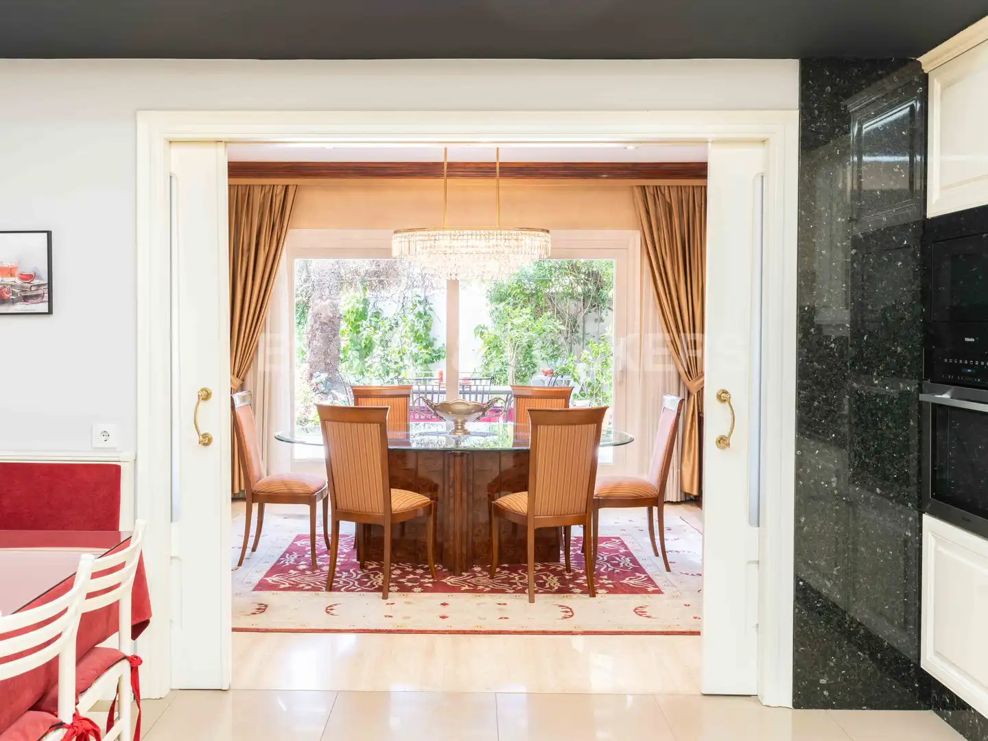 Esszimmer von Haus oder Chalet zum Verkauf in Pineda de Mar mit Klimaanlage, Heizung und Privatgarten