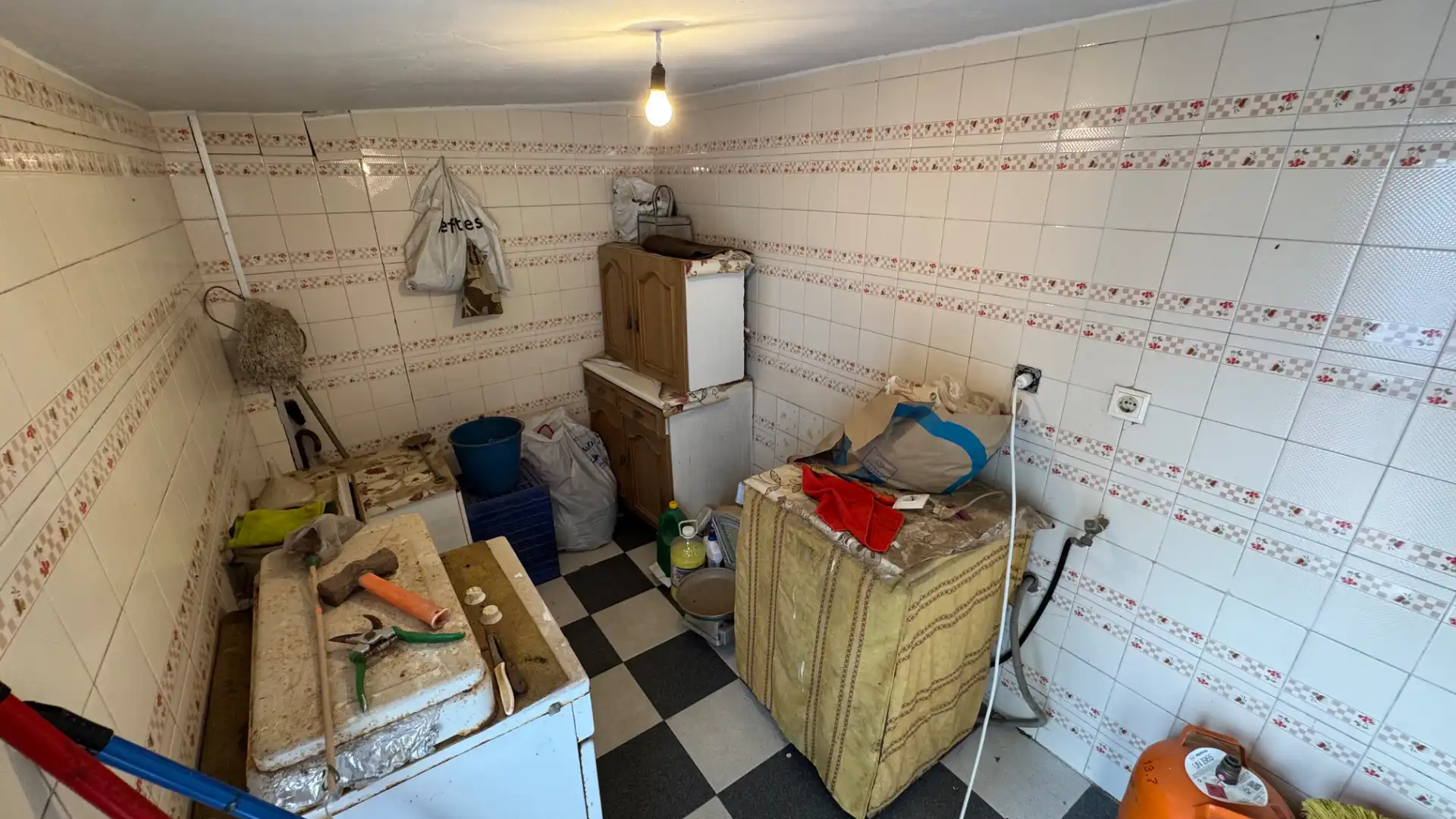 Kitchen of Houses for sale in Brenes  with Air Conditioner, Private garden and Furnished