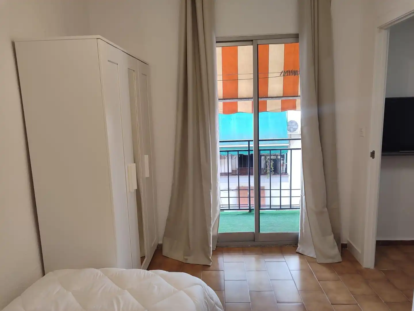 Piso con terraza en alquiler en Chana, imagen 11
