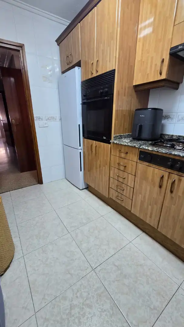 Kitchen of Flat for rent in Valencia  with Air Conditioner, Heating and Oven