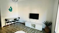 Living room of Flat for sale in L'Hospitalet de Llobregat  with Oven and Balcony