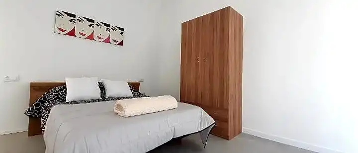 Dormitori de Casa o xalet en venda en Poio amb Calefacció, Terrassa i Moblat
