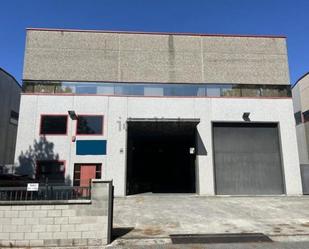 Vista exterior de Nau industrial en venda en Santa Eulàlia de Ronçana