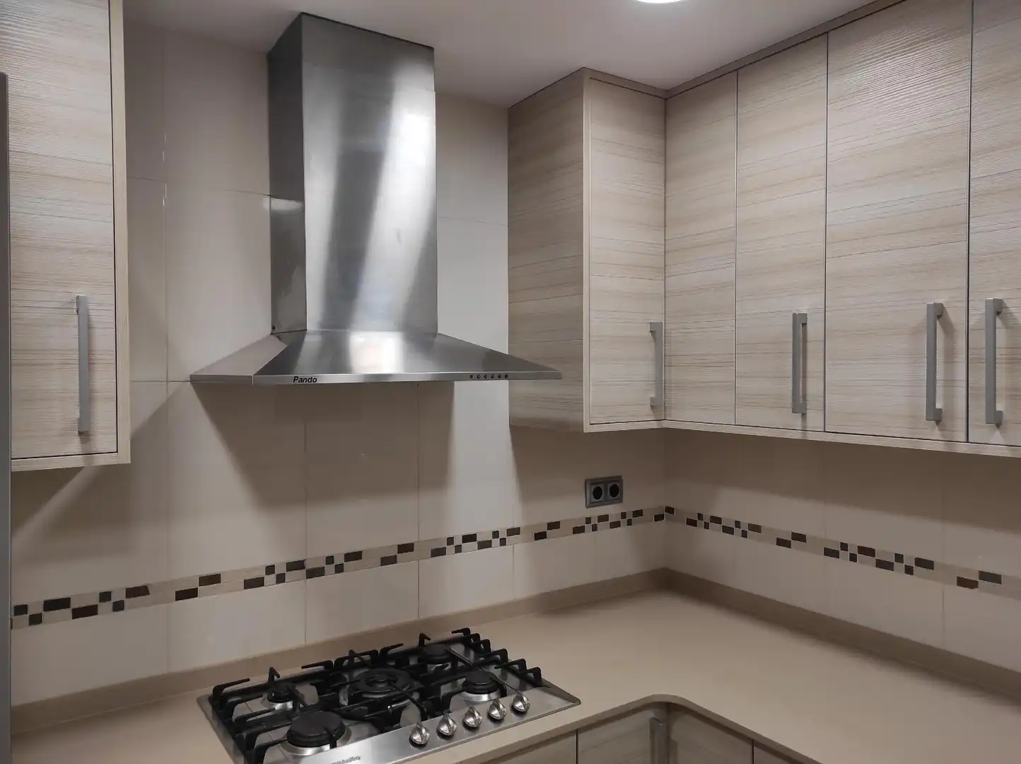 Cuina de Pis en venda en Esplugues de Llobregat amb Aire condicionat i Calefacció
