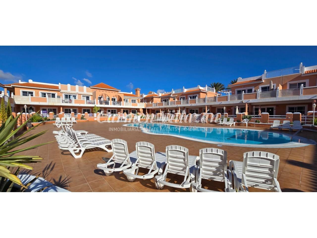 Vista exterior de Apartament en venda en Antigua amb Terrassa i Piscina comunitària