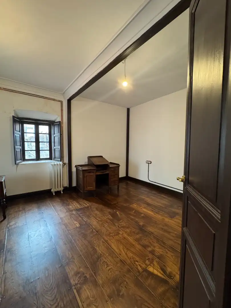 Wohnung zur Miete in Oviedo  mit Ofen und Balkon