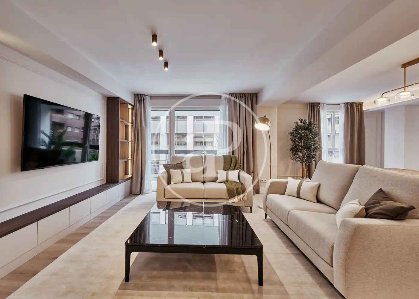 Living room of Flat for sale in  Madrid Capital  with Air Conditioner, Heating and Terrace