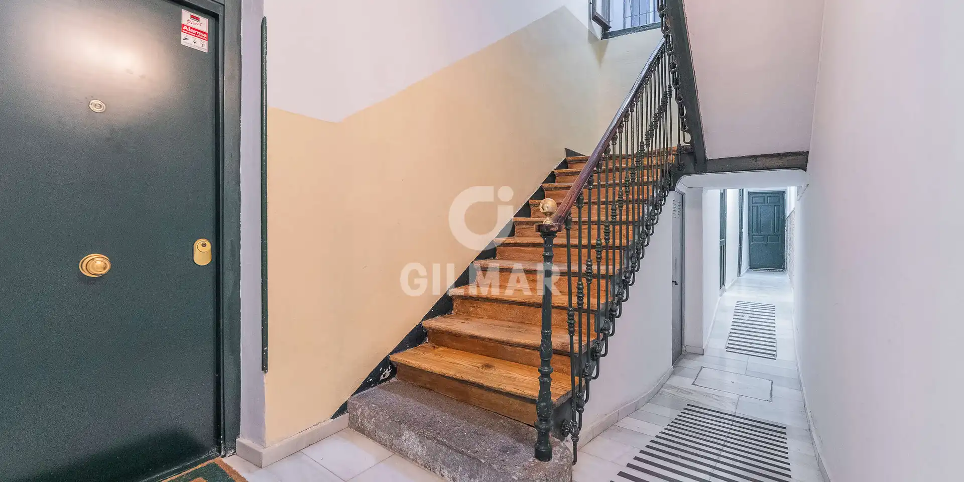 Planta baja en venta en Madrid con Calefacción