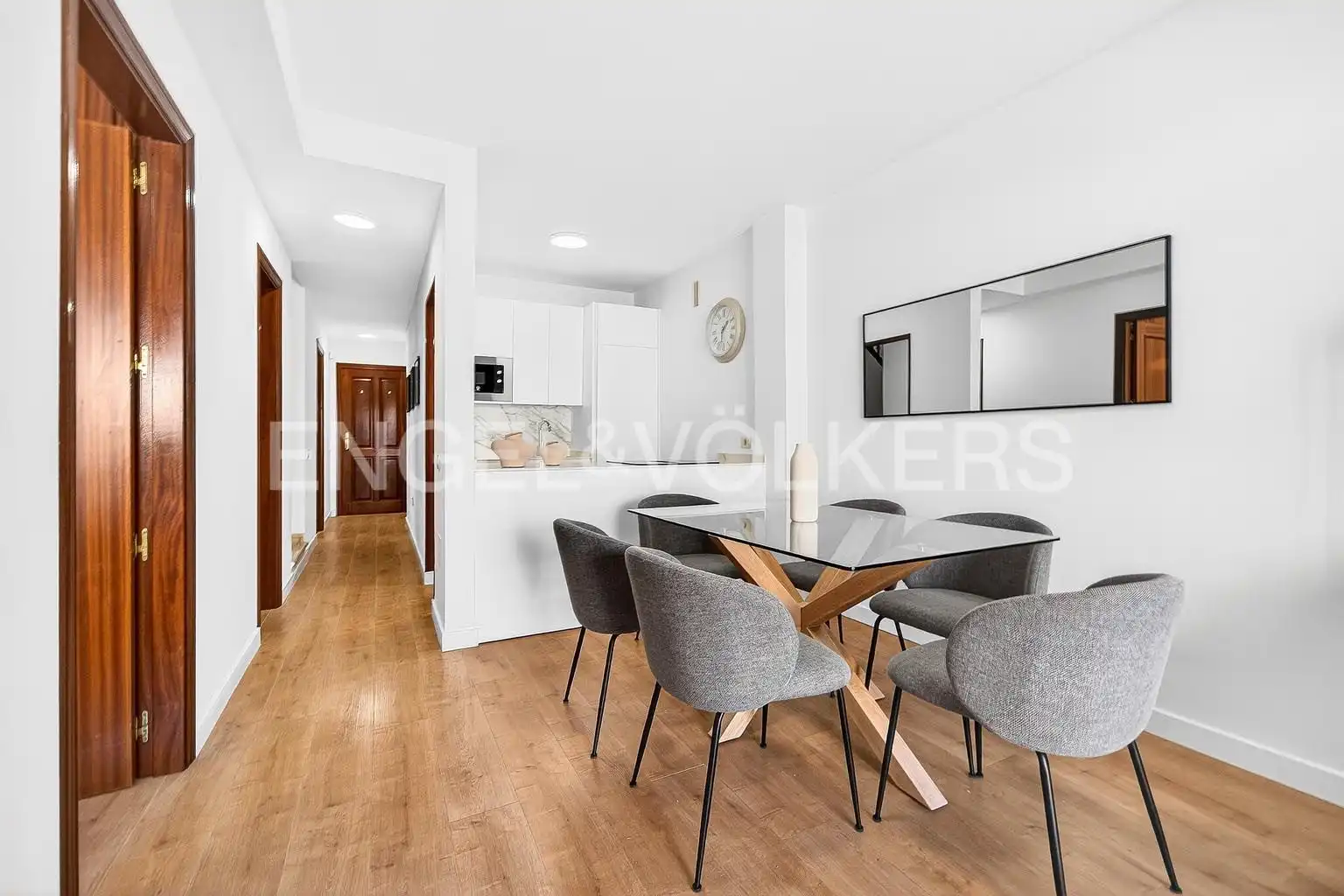 Flat with pool for sale in Palm - Mar