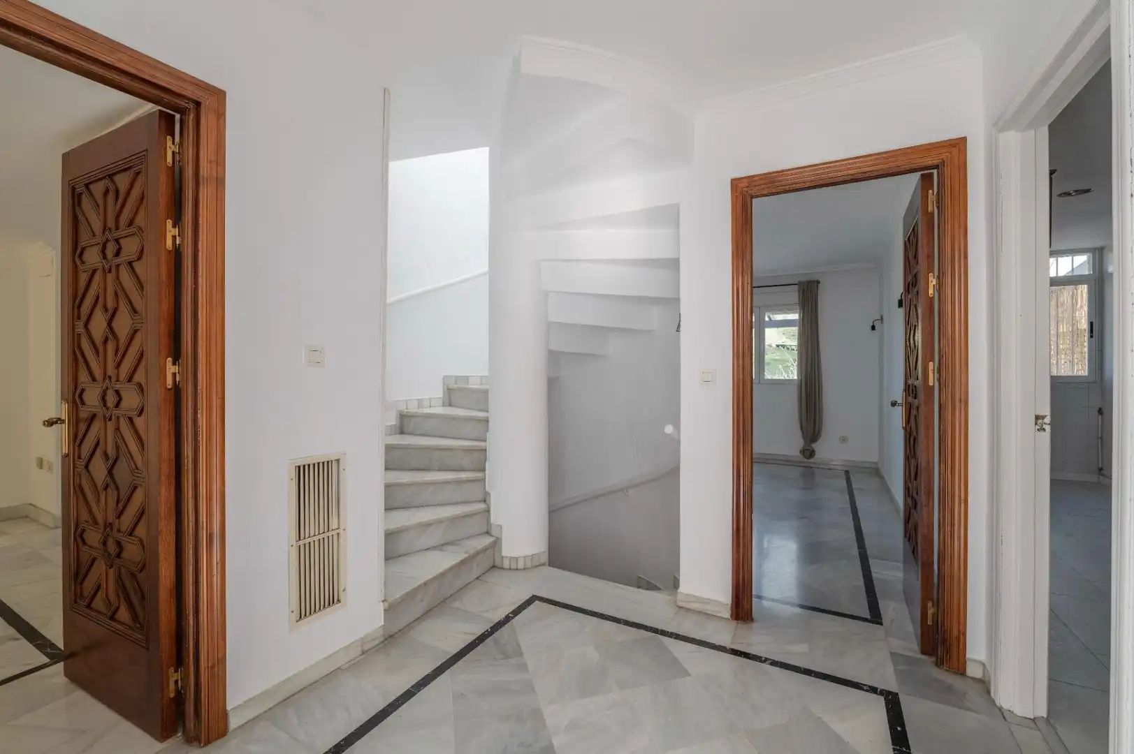 Casa adosada en venta en Granada con Aire acondicionado y Calefacción