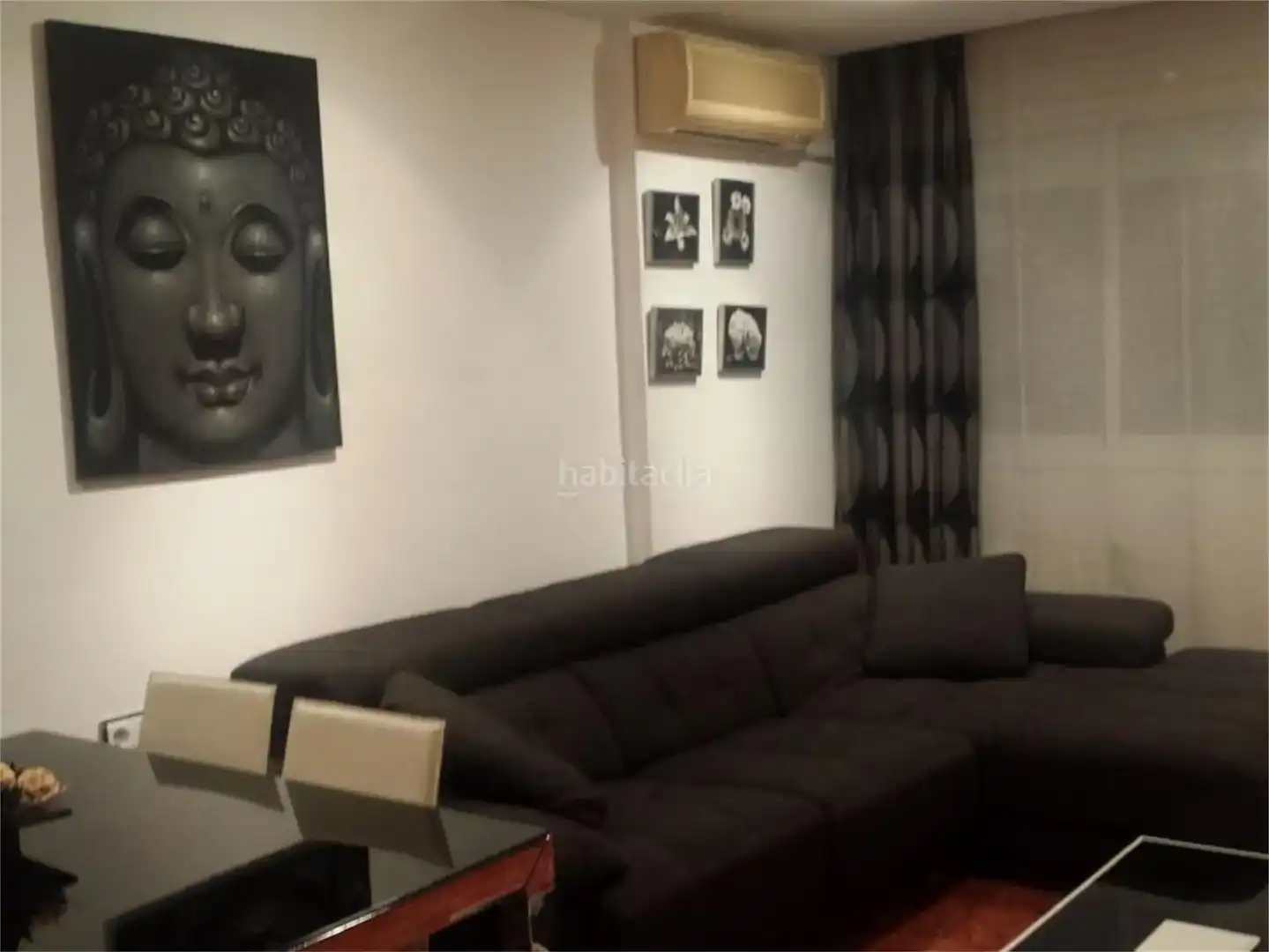 Sala d'estar de Pis en venda en Sant Boi de Llobregat amb Aire condicionat