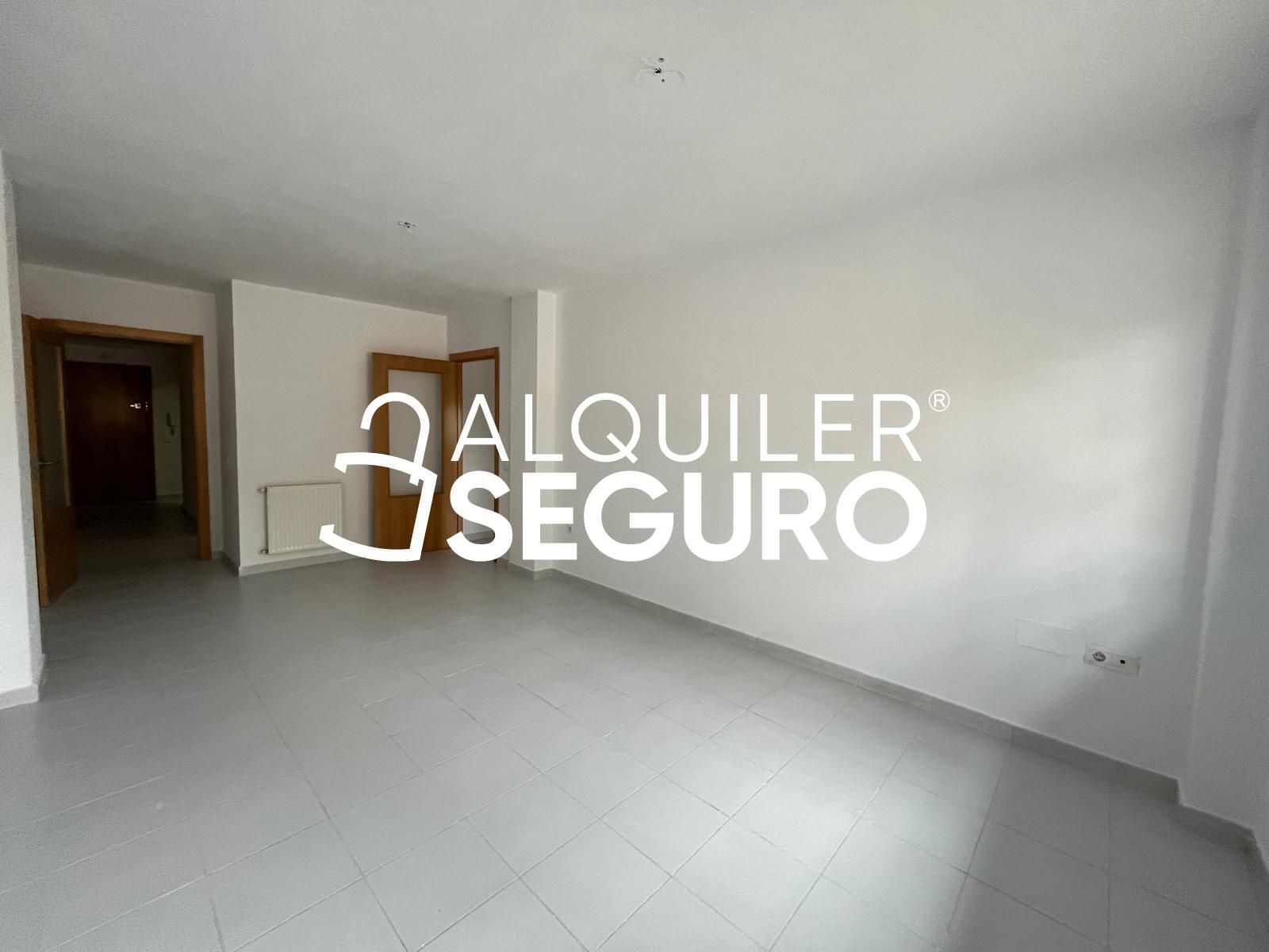 Bedroom of Flat to rent in Aranjuez  with Heating, Terrace and Storage room