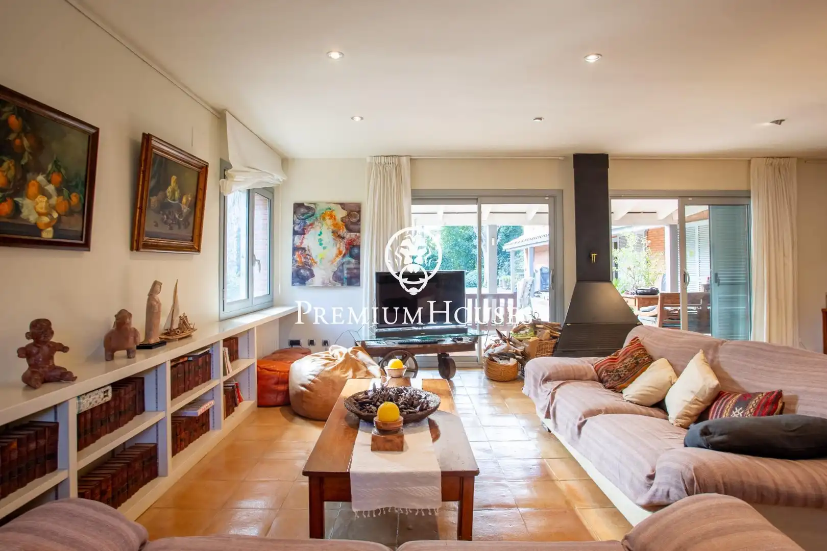 Sala d'estar de Casa o xalet en venda en Cabrera de Mar amb Calefacció, Jardí privat i Terrassa