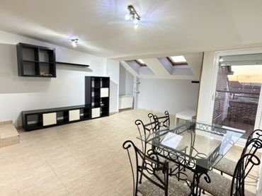 Flat with lift for sale in Calle Clavel