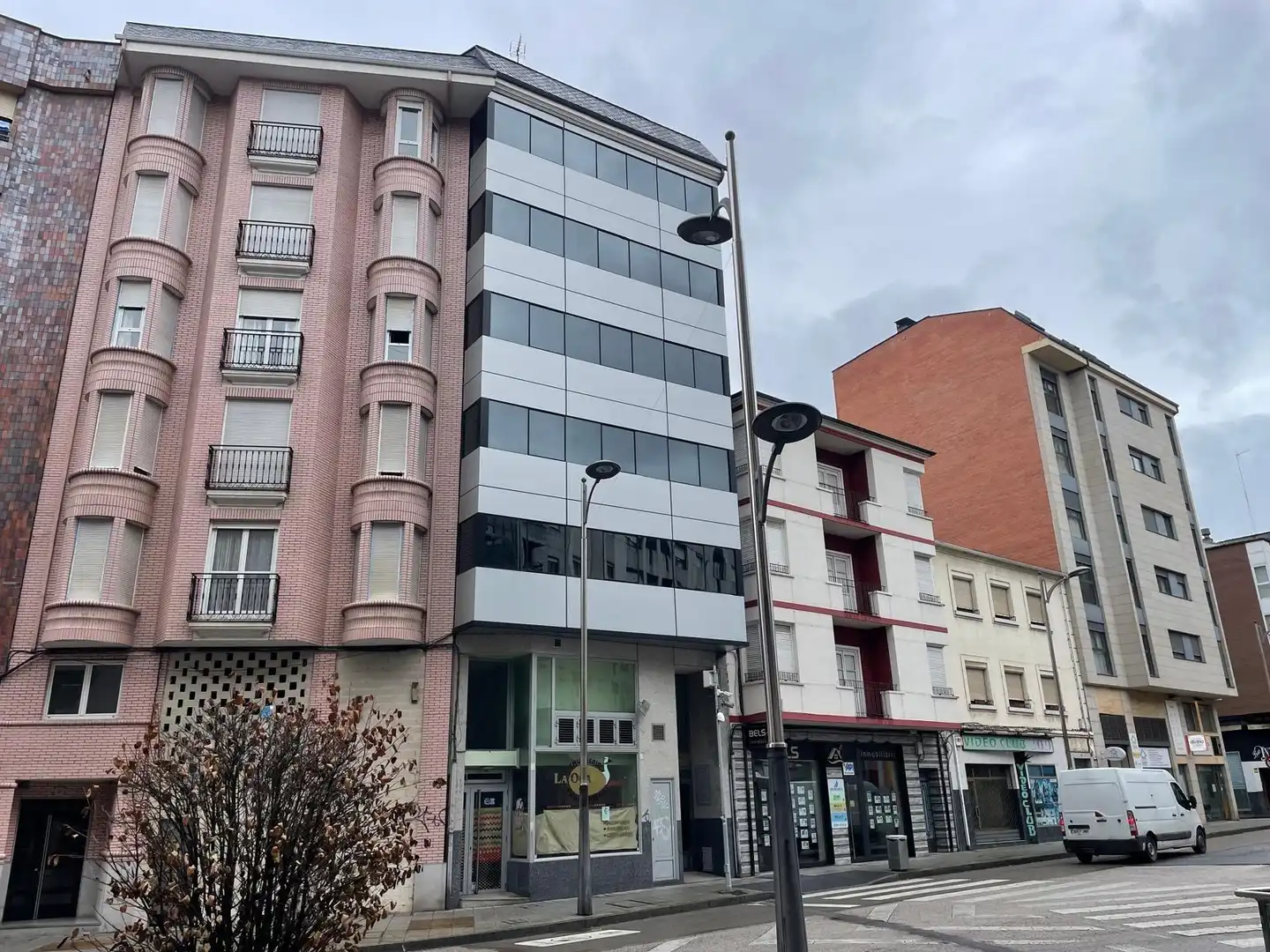 Außenansicht von Wohnung zur Miete in Ponferrada mit Möbliert und Balkon