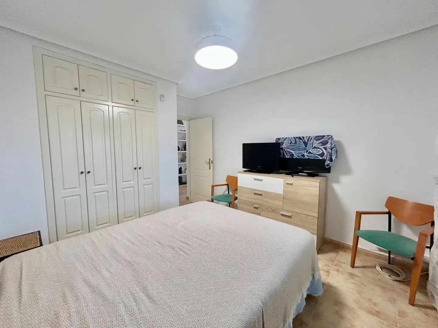 Dormitori de Casa o xalet en venda en Torrevieja amb Aire condicionat, Calefacció i Jardí privat