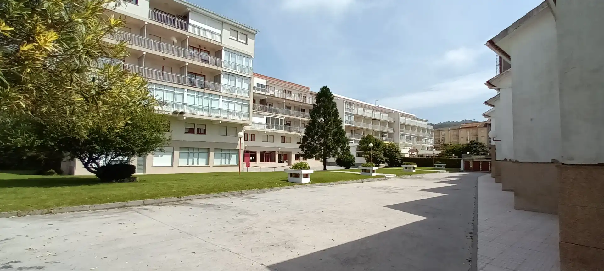 Vista exterior de Dúplex en venta en Sanxenxo con Terraza, Balcón y Piscina comunitaria