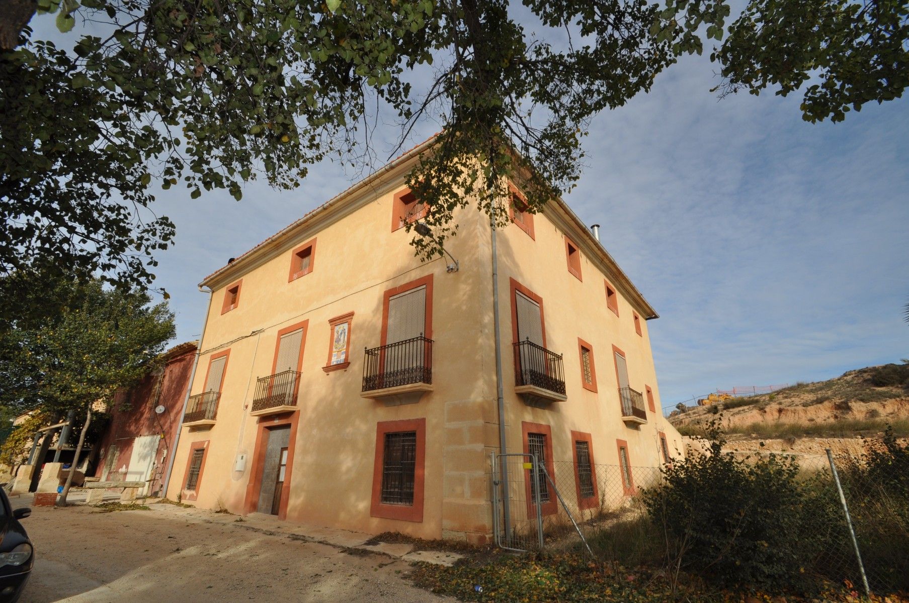 Exterior view of House or chalet for sale in El Pinós / Pinoso