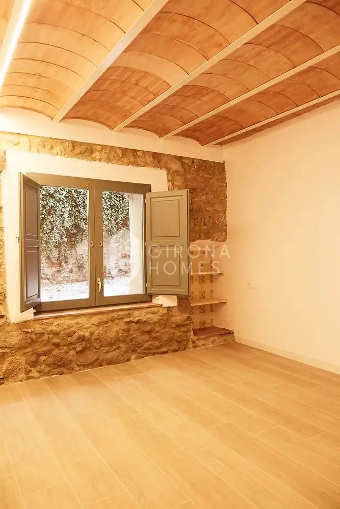 Bedroom of Houses for rent in Girona  with Air Conditioner, Heating and Private garden