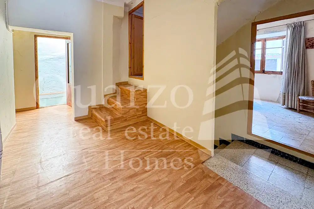 Casa o xalet en venda en Ayora amb Calefacció, Terrassa i Traster