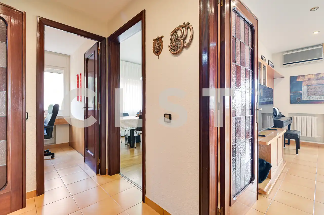 Casa o xalet en venda en Sant Just Desvern amb Aire condicionat, Calefacció i Jardí privat