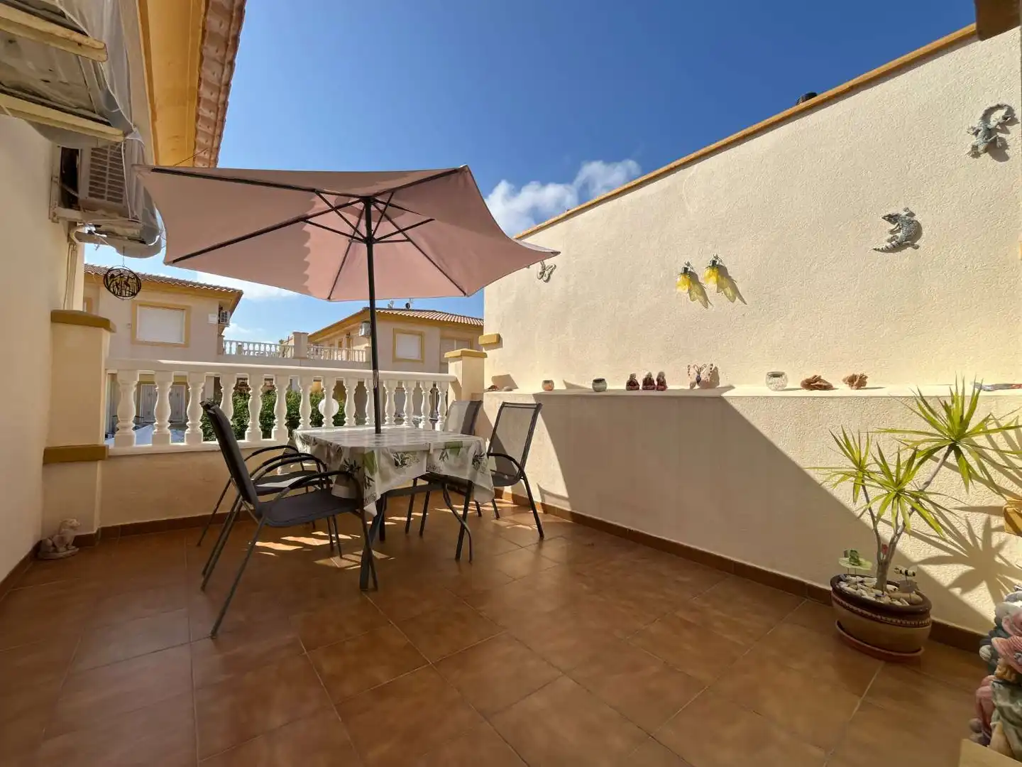 Terrassa de Apartament en venda en Orihuela amb Aire condicionat, Piscina i Moblat