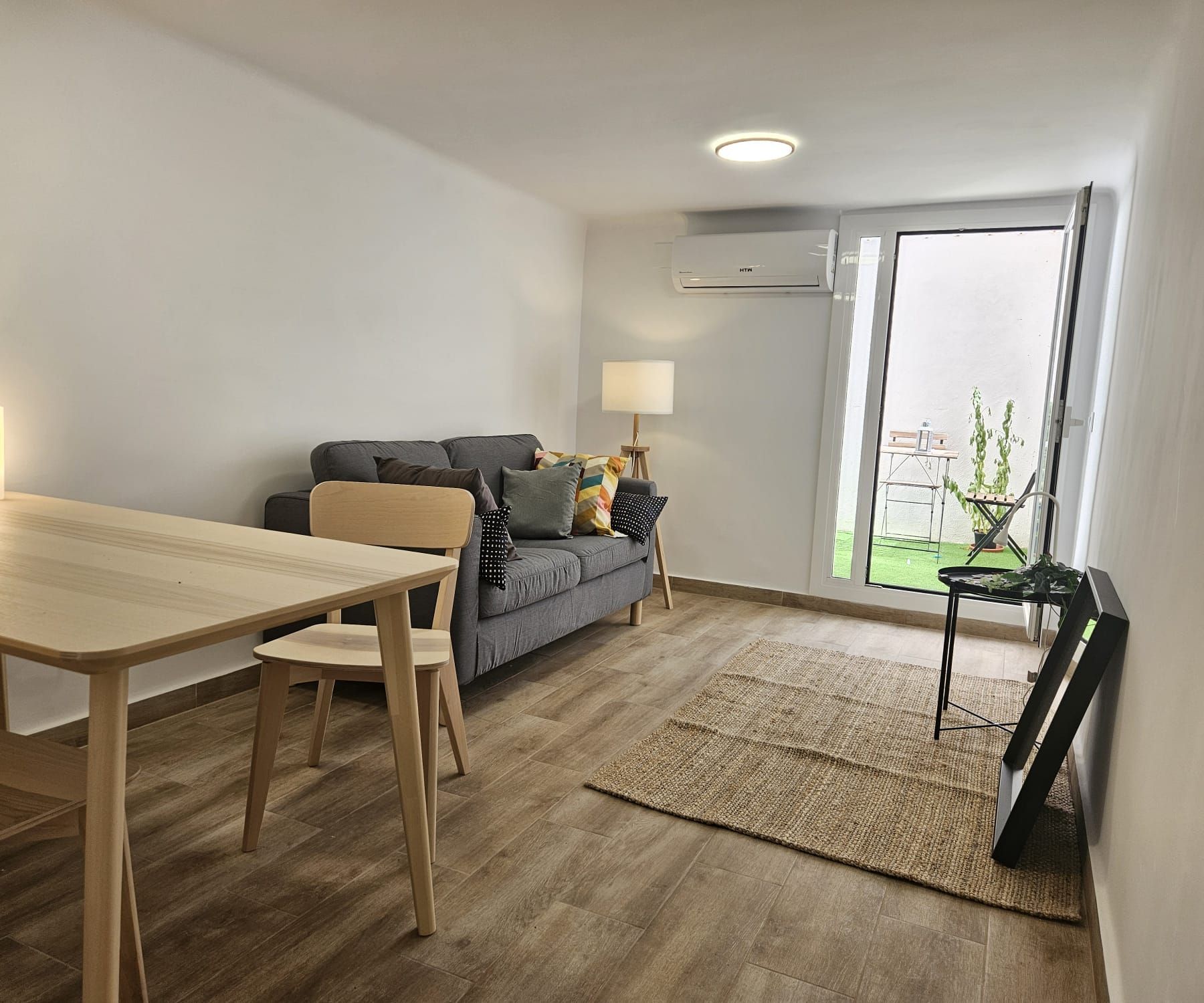 Living room of Flat for sale in  Barcelona Capital  with Air Conditioner, Heating and Terrace