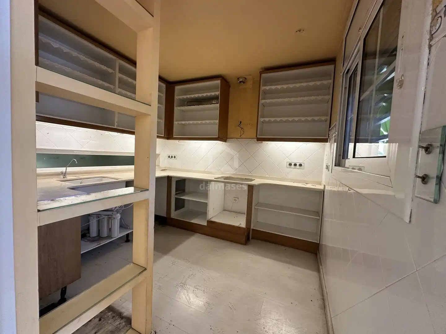 Küche von Einfamilien-Reihenhaus zum Verkauf in El Prat de Llobregat mit Privatgarten und Terrasse