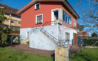 Exterior view of House or chalet for sale in Castrillón  with Heating, Private garden and Terrace