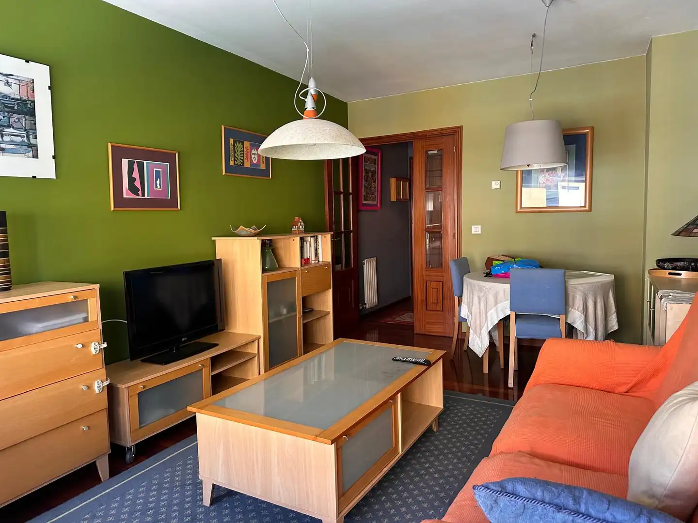 Sala d'estar de Apartament en venda en Ames amb Calefacció, Parquet i Traster