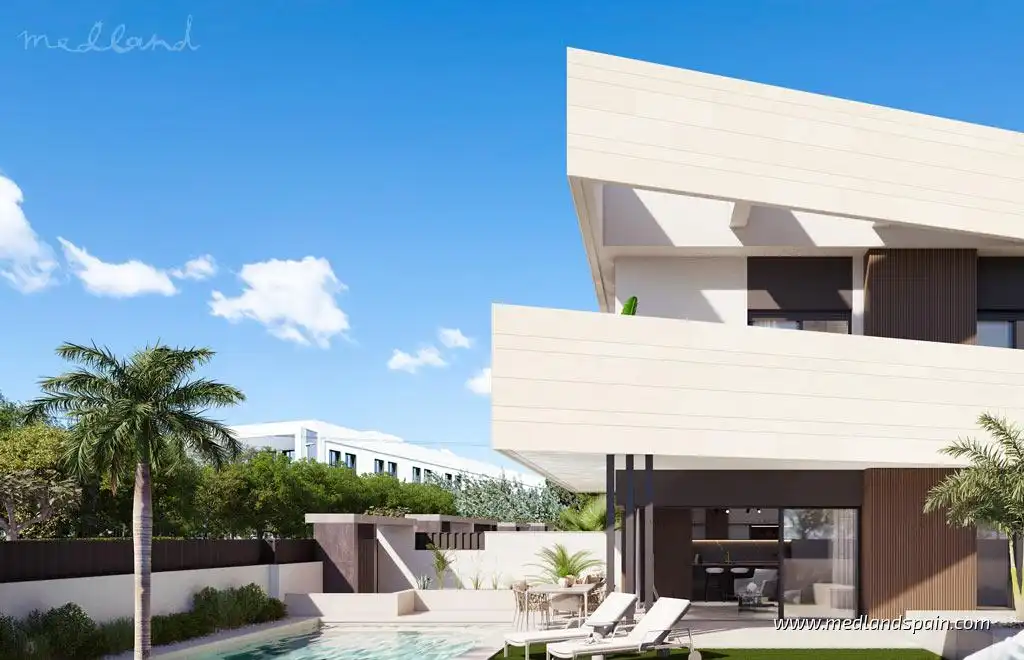 Chalet con piscina en venta en Pilar de la Horadada ciudad