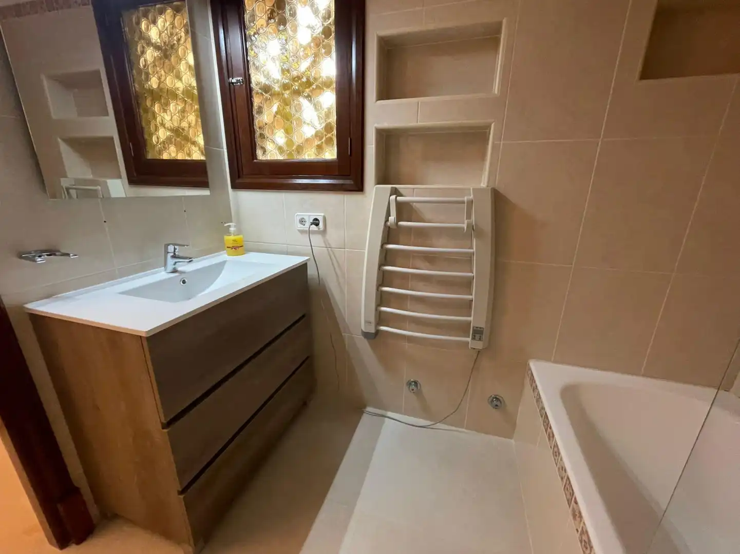 Bany de Casa o xalet de lloguer en Alcúdia amb Aire condicionat, Calefacció i Jardí privat