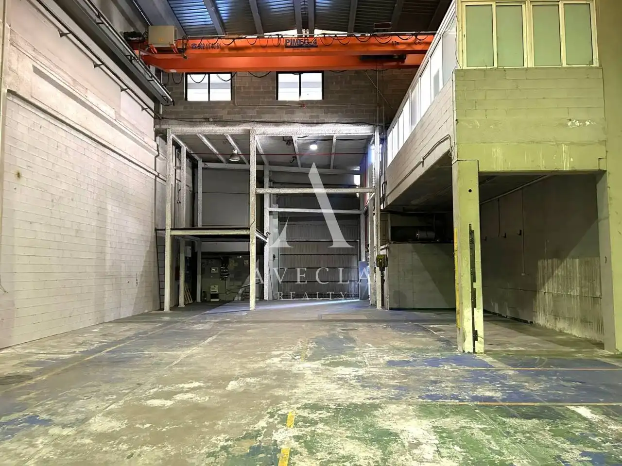 Nave industrial de alquiler en Ripollet