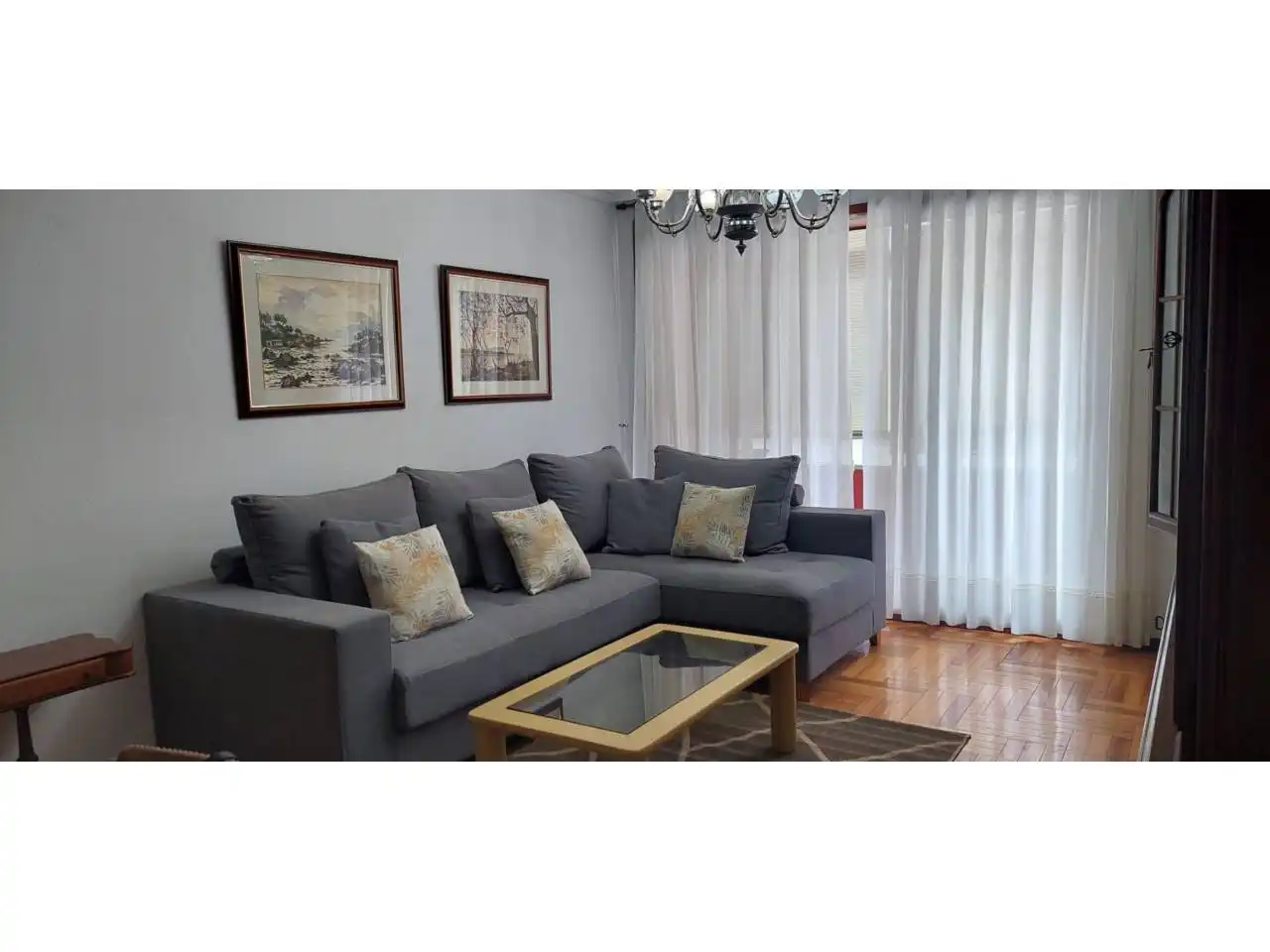 Living room of Flat for rent in Vigo   with Parquet flooring, Terrace and Furnished