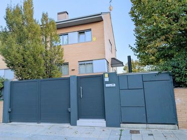 Casa bifamiliare con piscina in vendita a Los Hueros