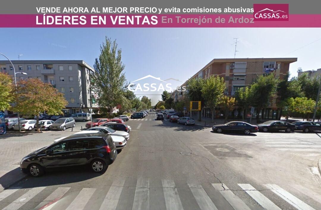 Exterior view of Flat for sale in Torrejón de Ardoz  with Air Conditioner, Heating and Terrace