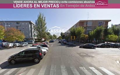 Vista exterior de Pis en venda en Torrejón de Ardoz amb Aire condicionat, Calefacció i Terrassa