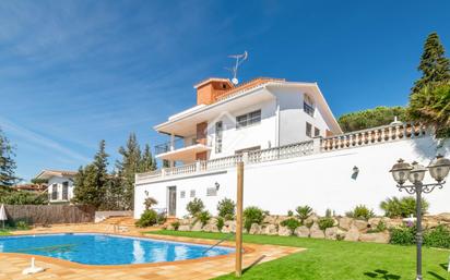 Vista exterior de Casa o xalet en venda en Vallromanes amb Calefacció, Jardí privat i Terrassa