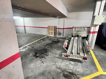 Einzelparkplatz zum Verkauf in Carrer de Rovellat 7