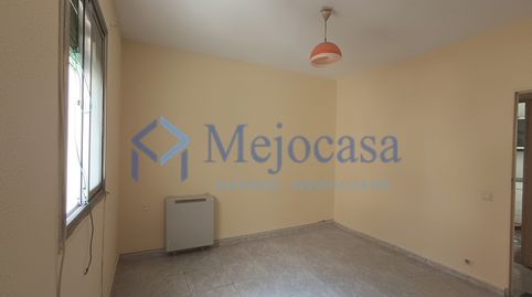 Foto 2 de Piso en venta en Calle del Lago Constanza, 6, Ventas, Madrid Capital