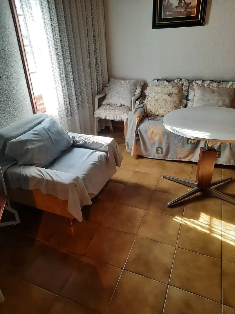 Wohnzimmer von Country house zum Verkauf in Palencia mit Privatgarten, Terrasse und Abstellraum