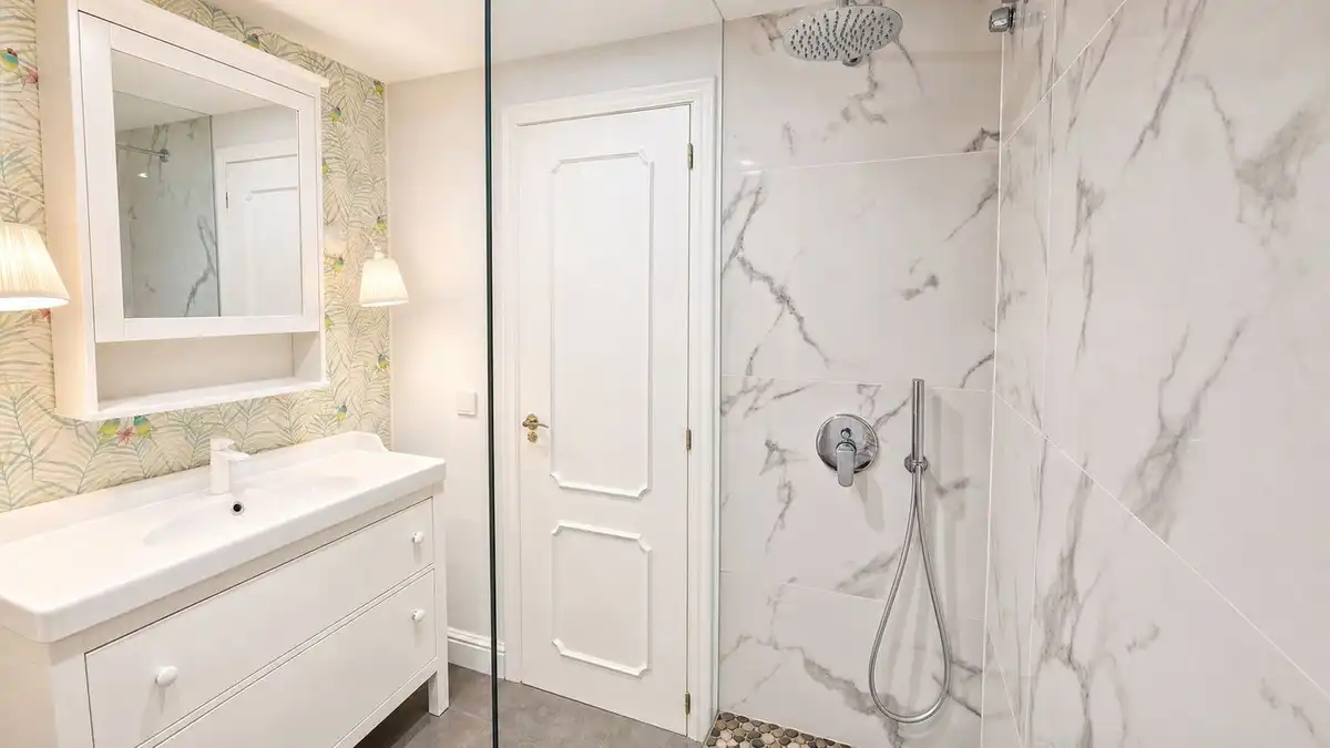 Planta baja en venta en Elviria