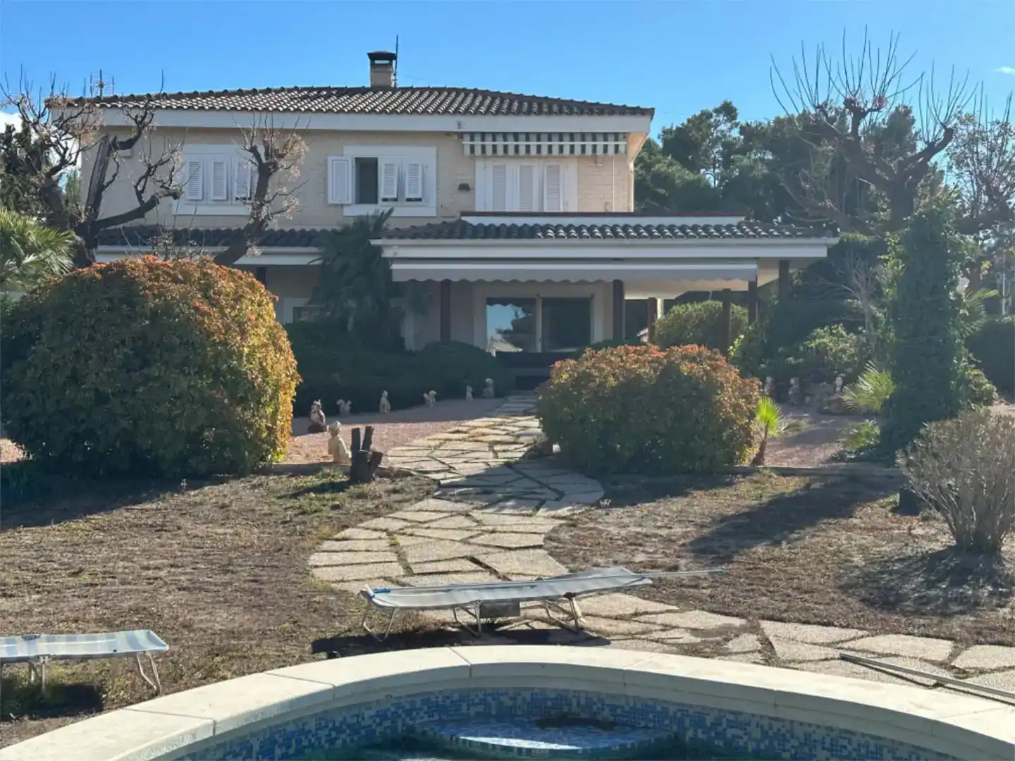 Jardí de Casa o xalet en venda en Petrer amb Aire condicionat, Piscina i Balcó