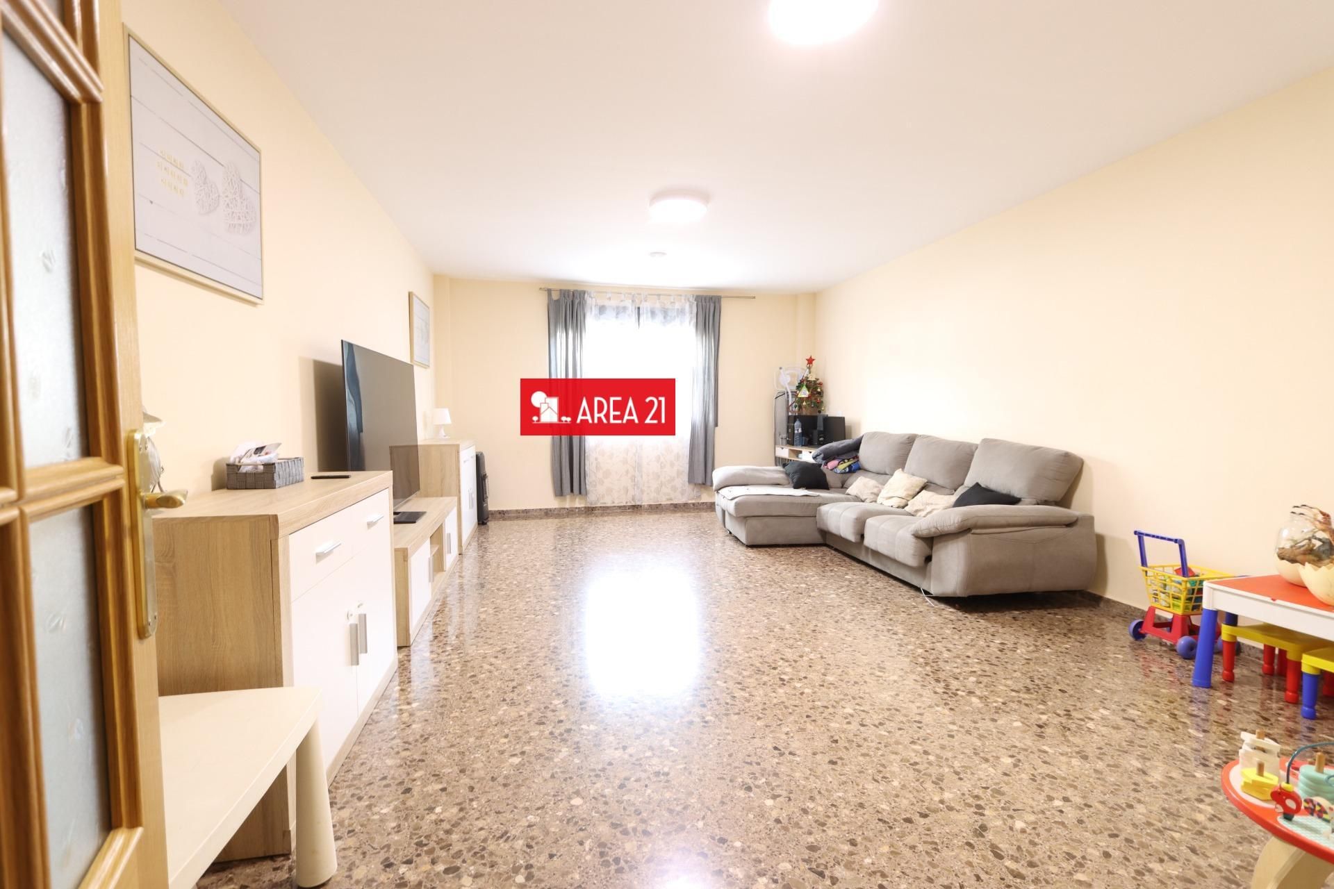 Sala de estar de Planta baja en venta en Benaguasil con Trastero