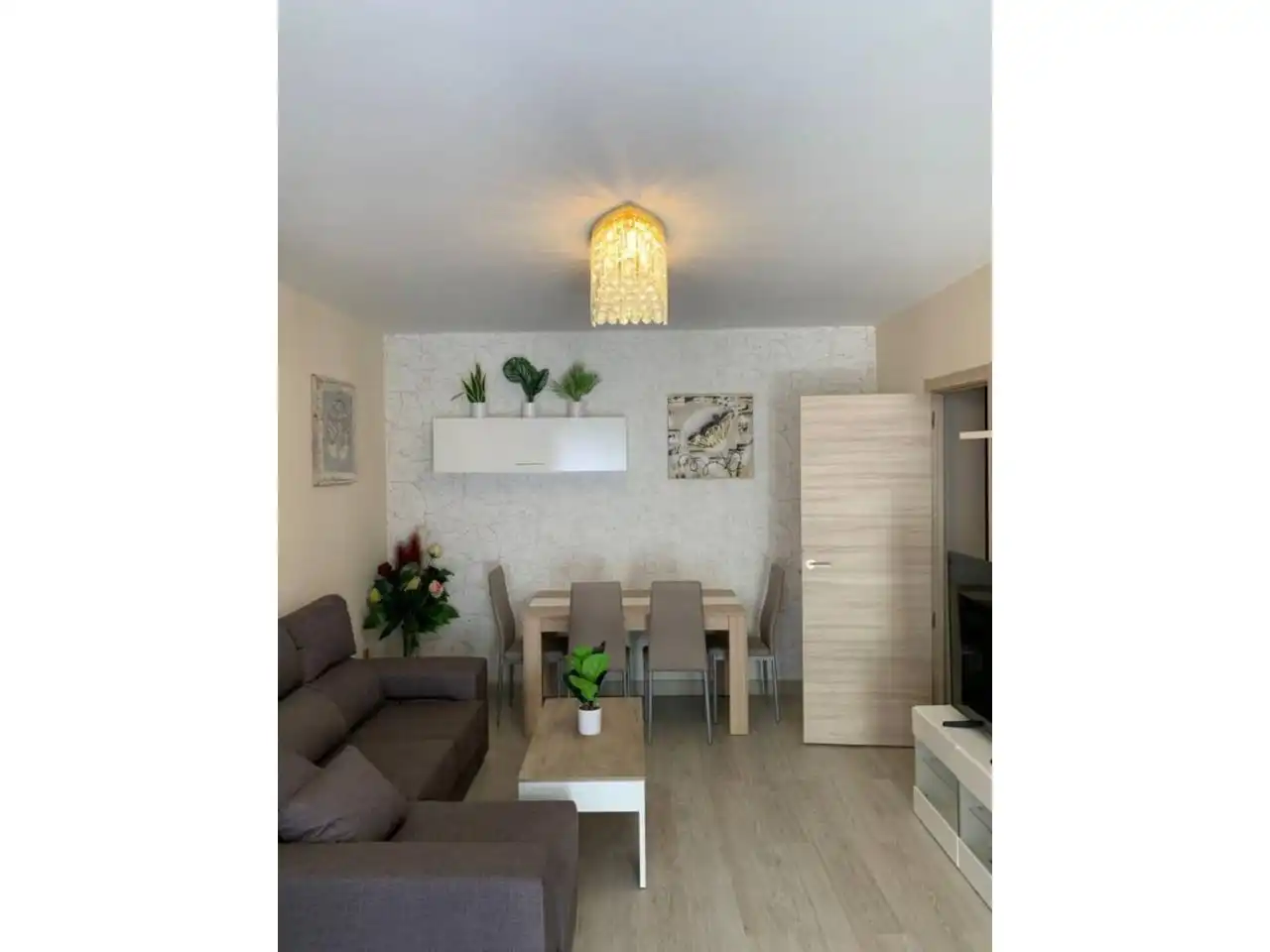 Sala de estar de Casa o chalet de alquiler en Benalmádena con Aire acondicionado y Amueblado