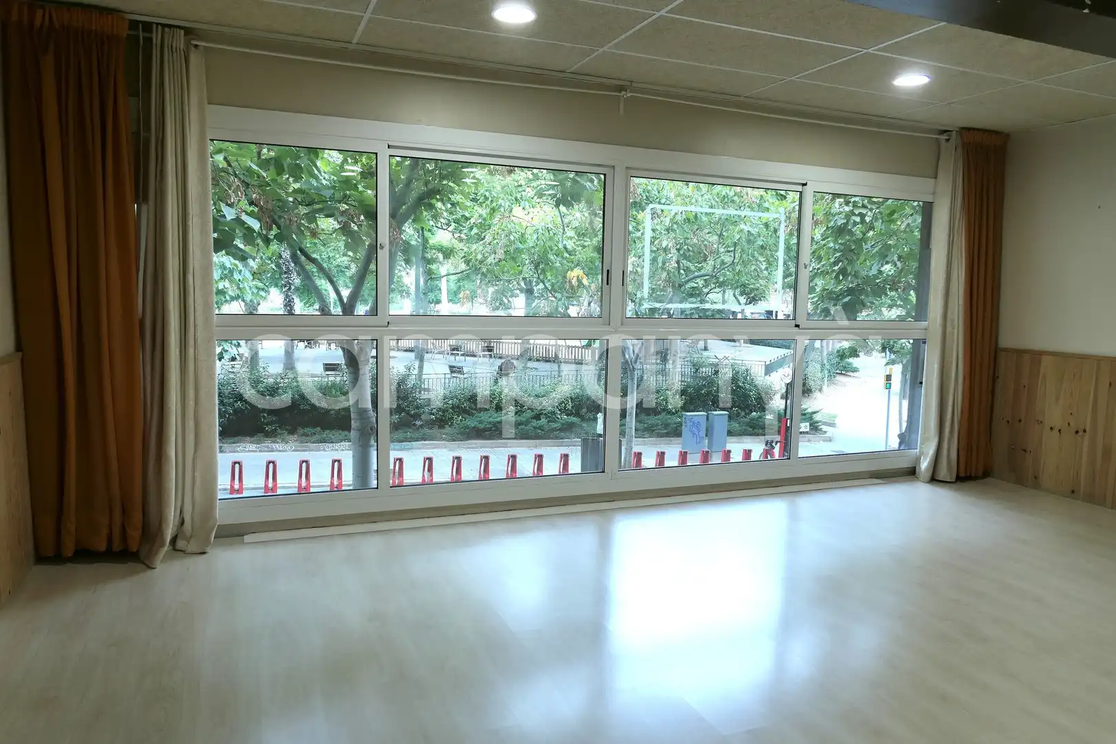 Büro zur Miete in Sant Andreu