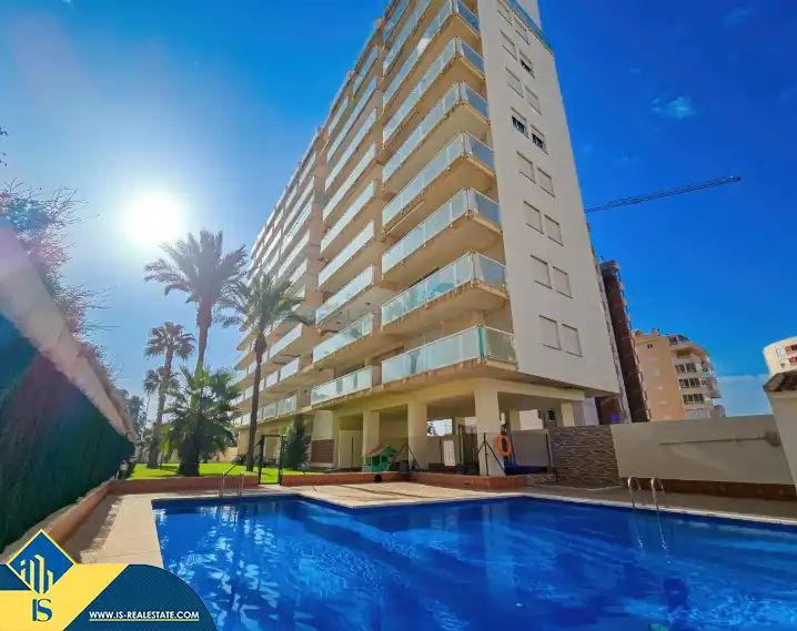 Piscina de Dúplex en venta en Guardamar del Segura con Terraza, Amueblado y Piscina comunitaria