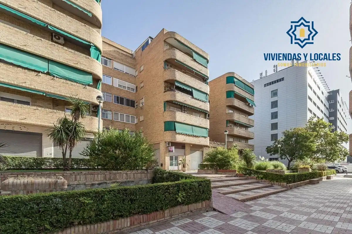 Piso con terraza en venta en Calle del Profesor Agustín Escribano 7, imagen 29